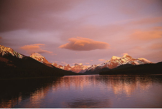 玛琳湖,碧玉国家公园,艾伯塔省,加拿大