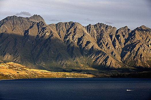 日落,上方,山峦,瓦卡蒂普湖,皇后镇,新西兰