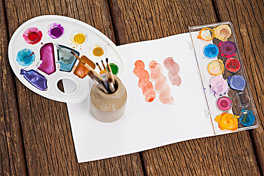 粉刷,水彩,颜料,玻璃,调色板,白色,纸,木桌子