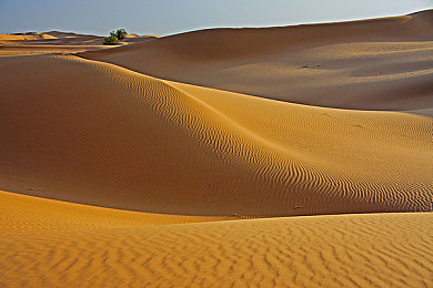 内蒙巴丹吉林沙漠图片