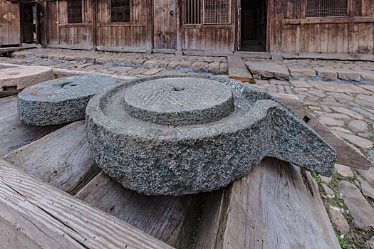 福建省闽北居家传统工艺清代食物石磨静物展示品