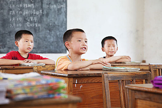 希望小学学生