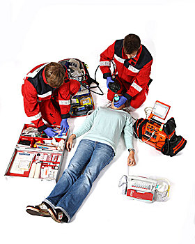 护理人员,紧急,设备,第一,绷带,药物,电震发生器,心电图,呼吸装置,职业,消防员,北莱茵威斯特伐利亚,德国,欧洲