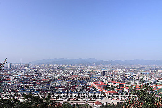 浙江东阳市东砚峰城市全景