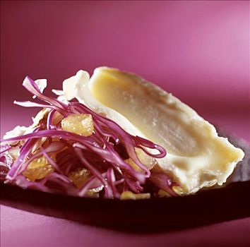 紫甘蓝沙拉,山羊乳酪