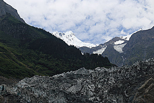 雪山