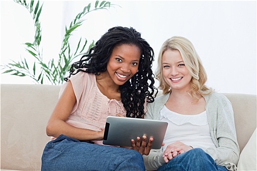 两个女人,微笑,摄影,平板电脑,正面
