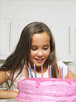 女孩,8-10岁,看,蛋糕,蜡烛