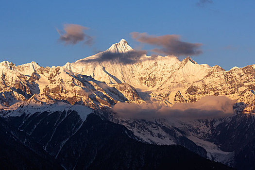 梅里雪山