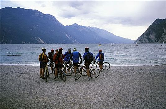 湖,加尔达湖,加尔达,山地自行车,特兰迪诺,意大利