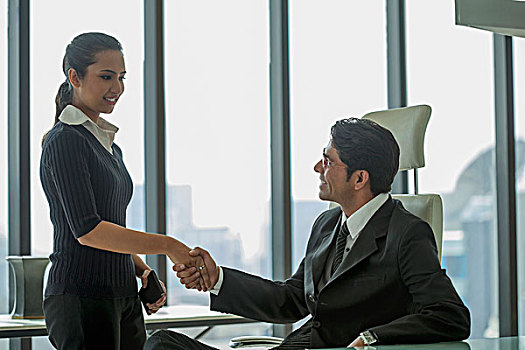 印度,商务人士,握手,职业女性,办公室