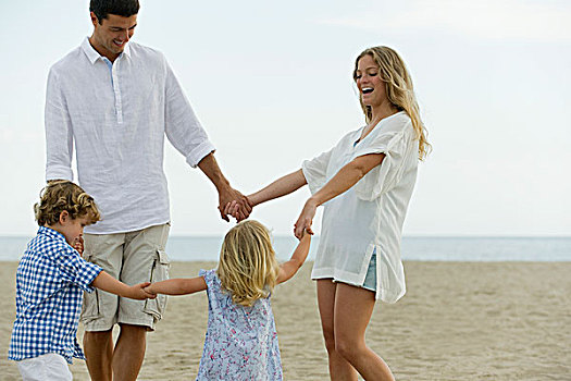 家庭,握手,海滩