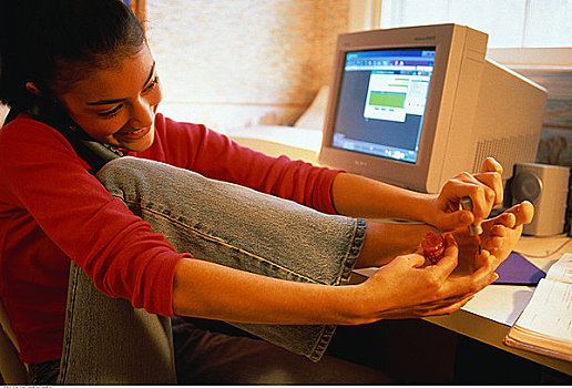 女青年,电脑,描绘,脚趾甲
