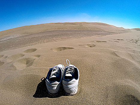 鞋沙漠