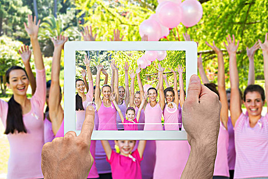 合成效果,图像,握着,平板电脑,微笑,女人,粉色,乳腺癌,意识