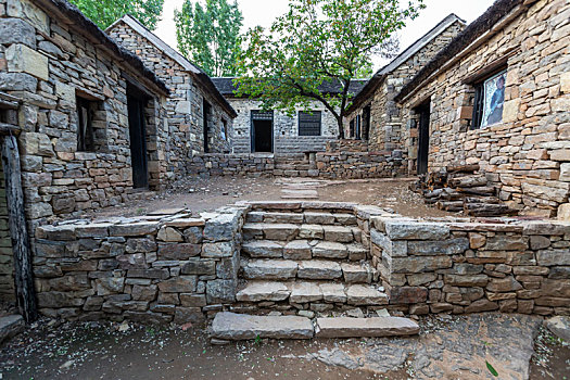 山东省临沂市沂南县沂蒙红色影视基地,斗牛拍摄主场景