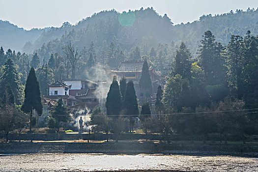 树,蓝,背景,池塘,倒影,烟,枯枝,寺庙,太阳,阳光,水,岸,淤泥,泥潭,村庄,山岗