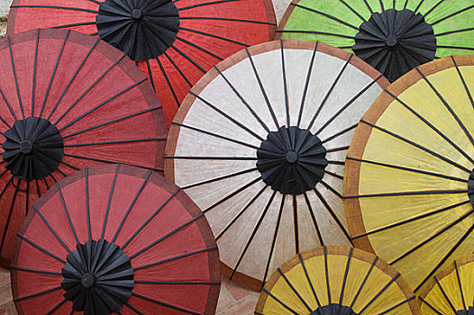 老挝,琅勃拉邦,夜市,纸,伞