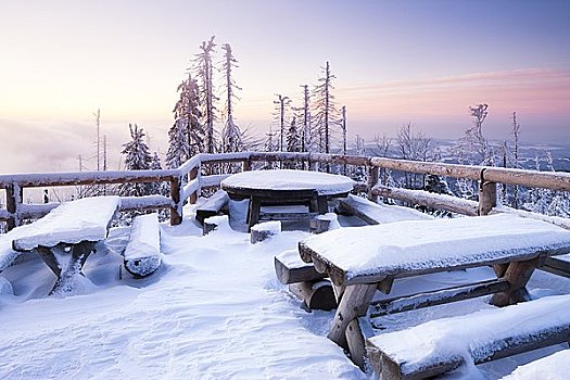 积雪,野餐桌,山,巴伐利亚,德国