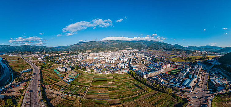 航拍四川凉山州昭觉县城