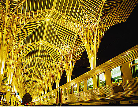 地铁,车站,夜晚,里斯本,葡萄牙