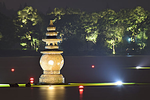 杭州西湖三潭夜景