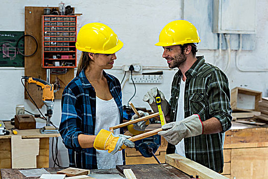 男性,女性,木匠,测量,厚木板,工作间
