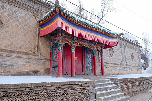 冬天的青海西宁塔尔寺