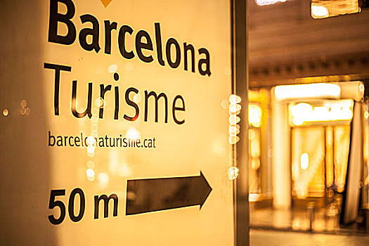 旅游,标识,夜晚,指向,街道,巴塞罗那,中心,观光,广场,加泰罗尼亚,西班牙,欧洲
