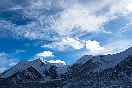 阿尼玛卿山