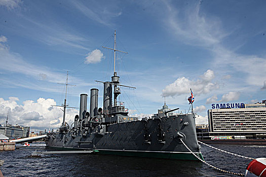 圣彼得堡涅瓦河阿弗罗尔巡洋舰