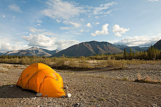 探险,帐蓬,砾石,北方,后面,露营,风,河,育空地区,加拿大