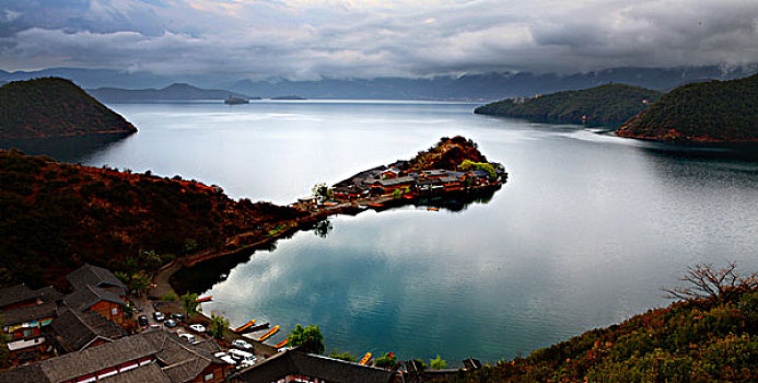 泸沽湖风光