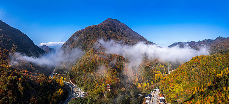 陕西汉中留坝秦岭秋色