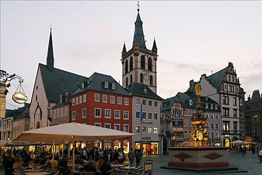 市场,教堂,莱茵兰普法尔茨州,德国