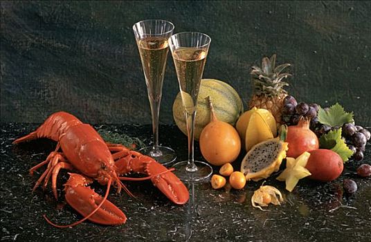 龙虾,水果,香槟酒杯