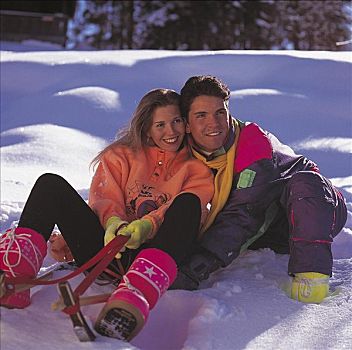伴侣,男人,女人,雪中,驾驶,雪橇,高兴,相爱,冬季运动,欧洲,爱人,假日