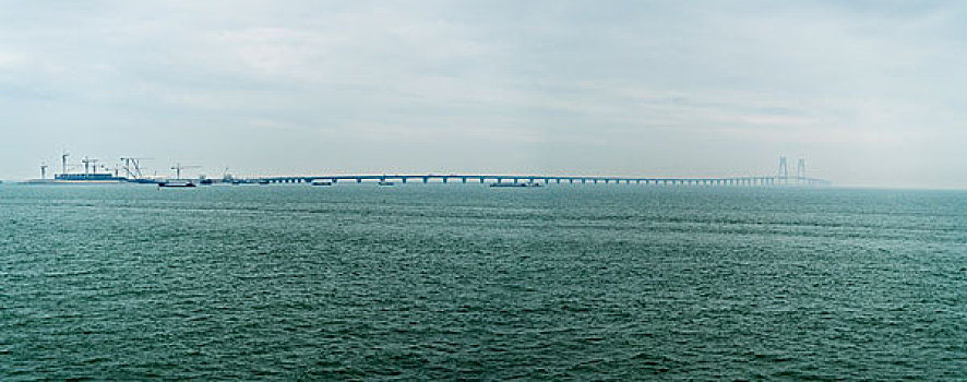 建设中的港珠澳大桥,1