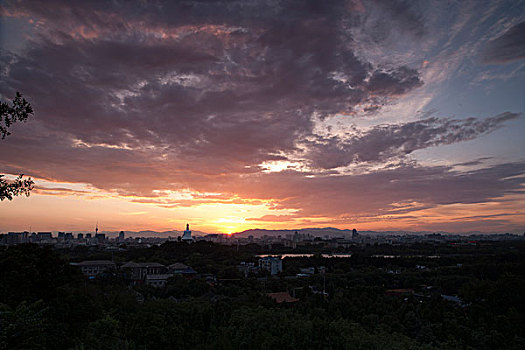 京西晚霞