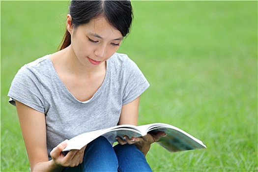 亚洲女性,读,书本
