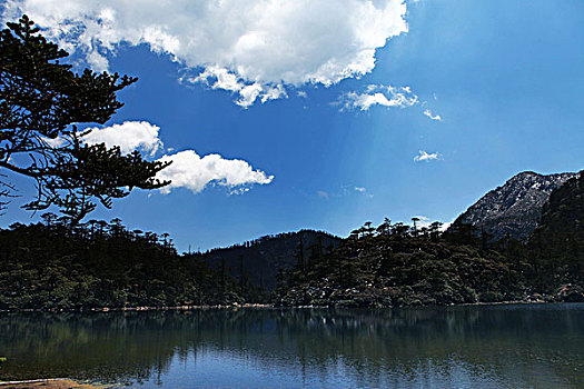 螺髻山风光