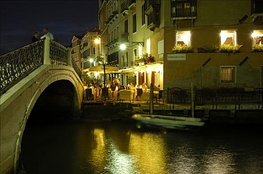 餐馆,旁侧,运河,夜晚,威尼斯,威尼西亚,意大利