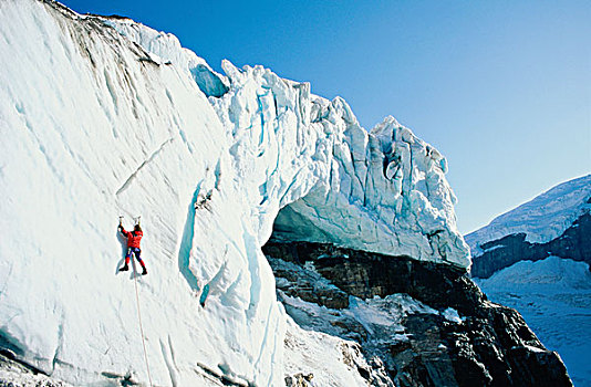 后视图,远足者,攀登,冰,遮盖,悬崖,哥伦比亚,冰原,艾伯塔省,加拿大