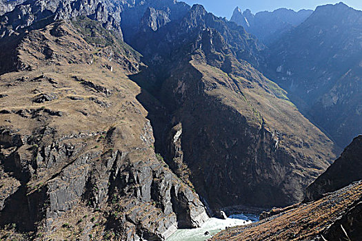 云南虎跳峡,中虎跳