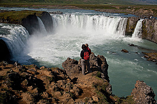 游人,风景,神灵瀑布,秋天,北方,冰岛