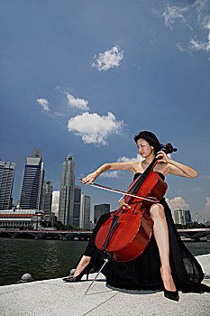 中国人,女人,玩,大提琴,户外,正面,建筑