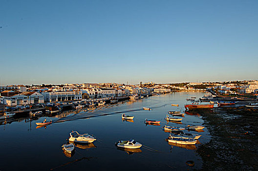 河,渔船,塔维拉,阿尔加维,葡萄牙,欧洲
