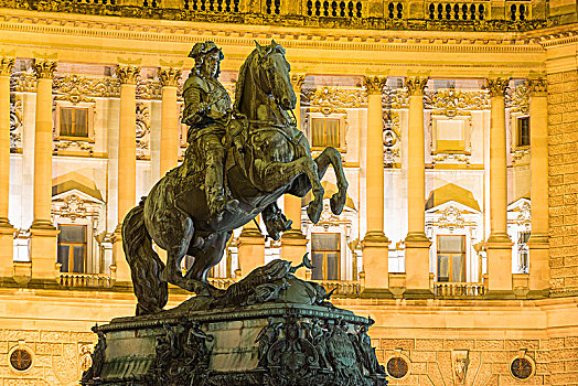 骑马,雕塑,正面,霍夫堡皇宫,夜晚,维也纳,奥地利,欧洲