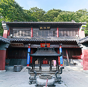 连云港市花果山多宝塔寺建筑景观