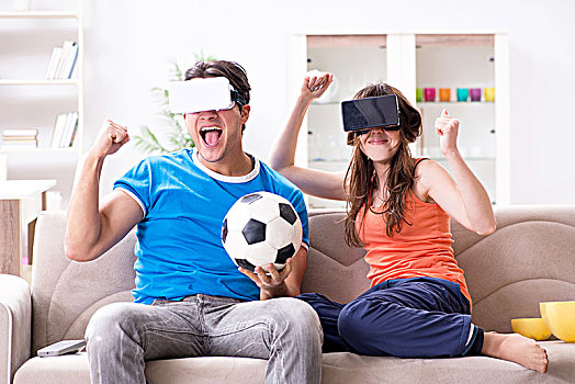 男人,看,足球,虚拟现实,眼镜